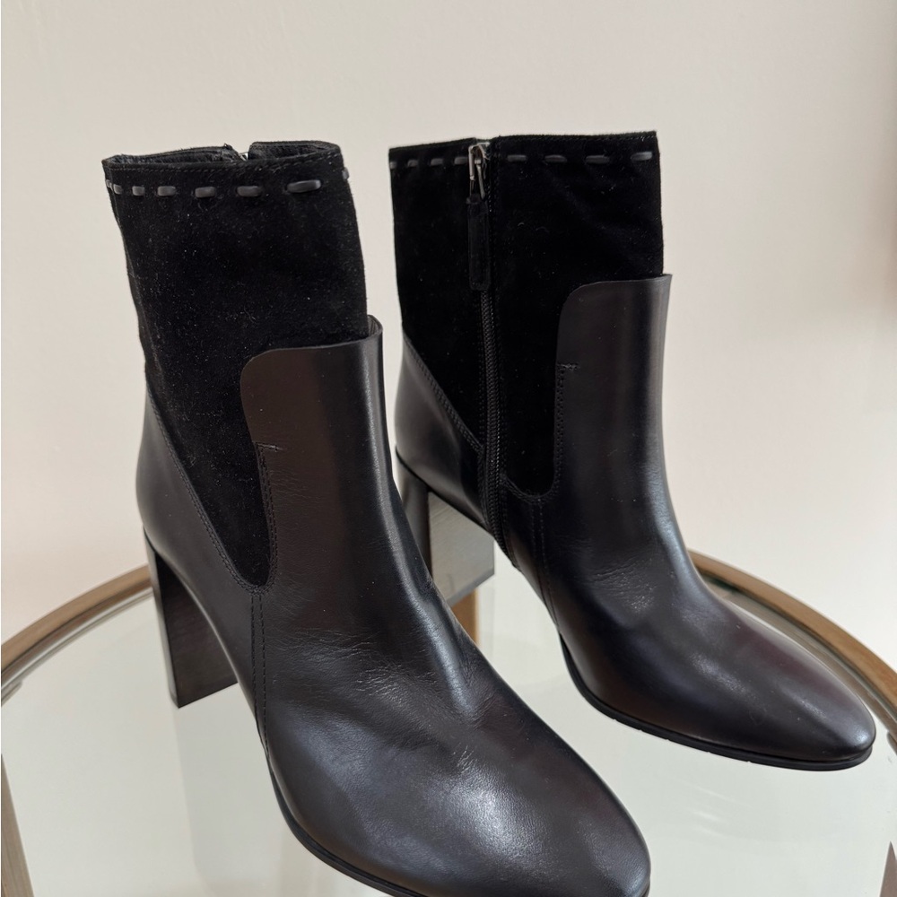 Aquatalia Fineena Cafe/Suede